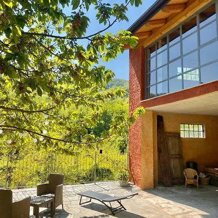 Semesterbostad La Casa Rossa