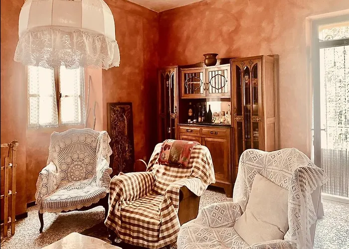 La Casa Rossa Vakantiehuis Camerana