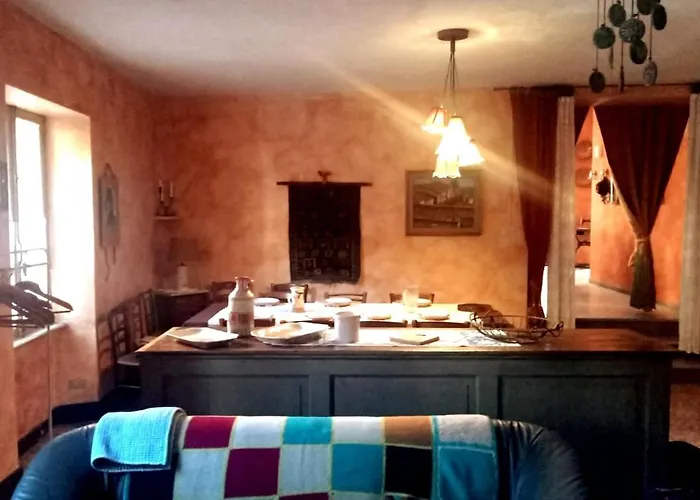 בית נופש La Casa Rossa Camerana